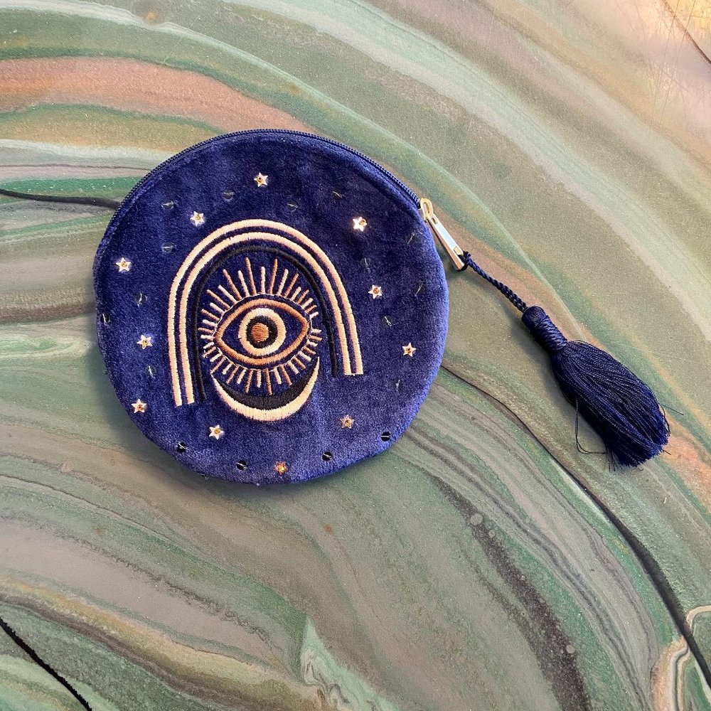 Radiating Intuition Blue Velvet Zippered pouch, Makeup bag